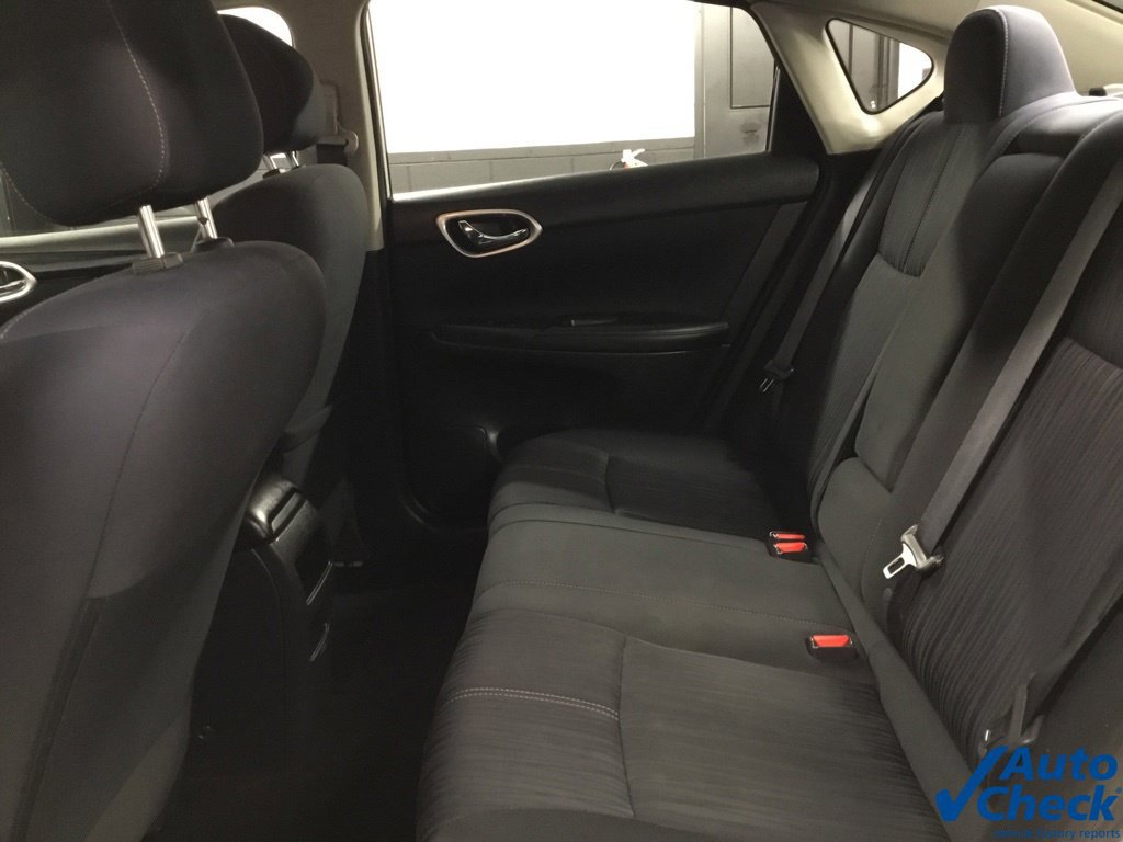 Used 2016 Nissan Sentra SV FWD image 29