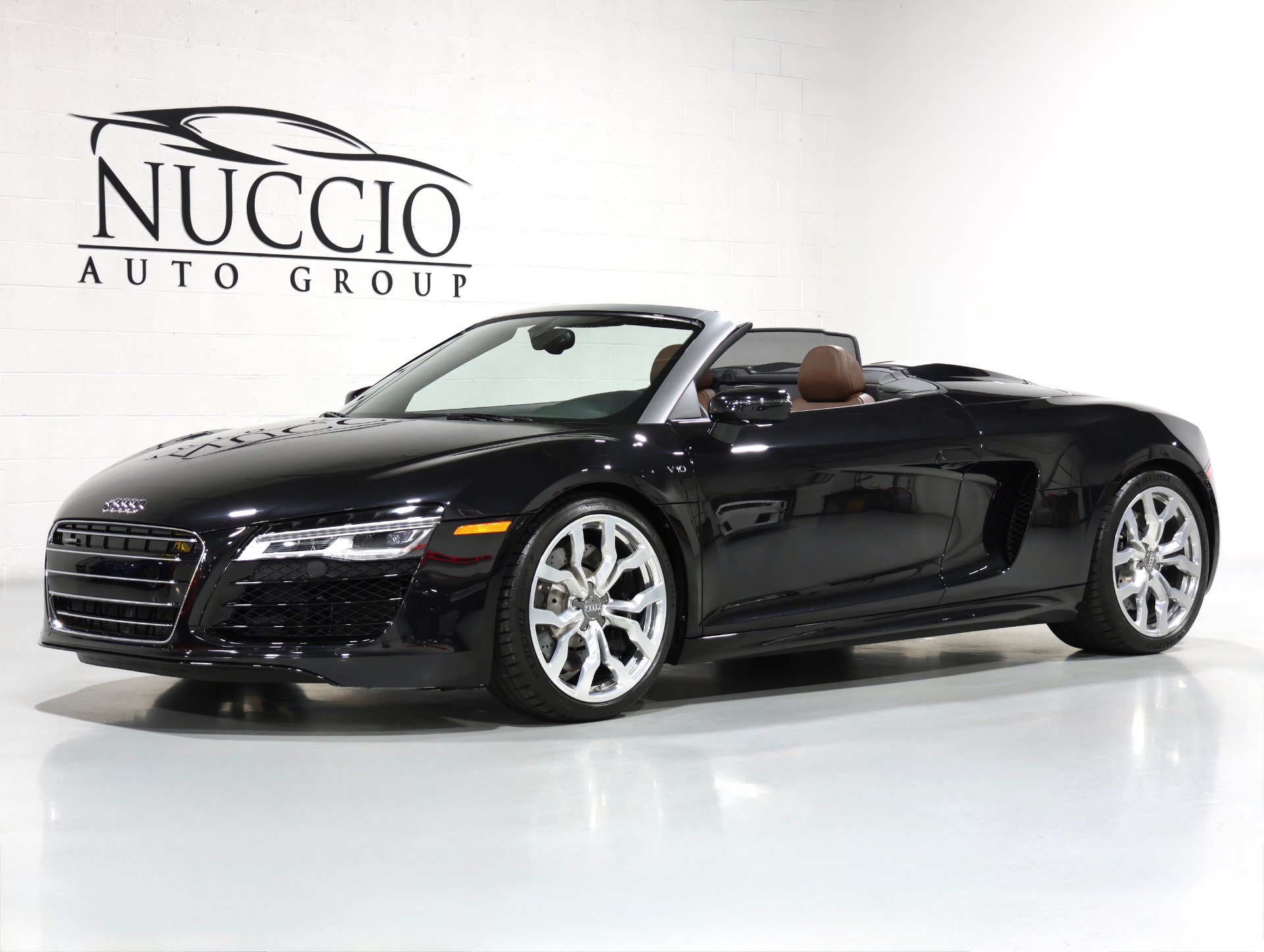 Used 2014 Audi R8 V10 AWD/4WD image 1