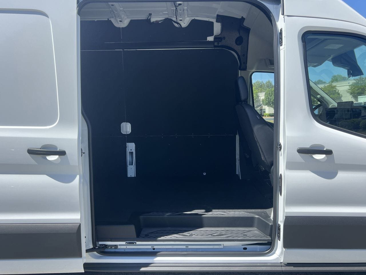 New 2026 Ford Transit 250 148 High Roof Extended RWD image 17