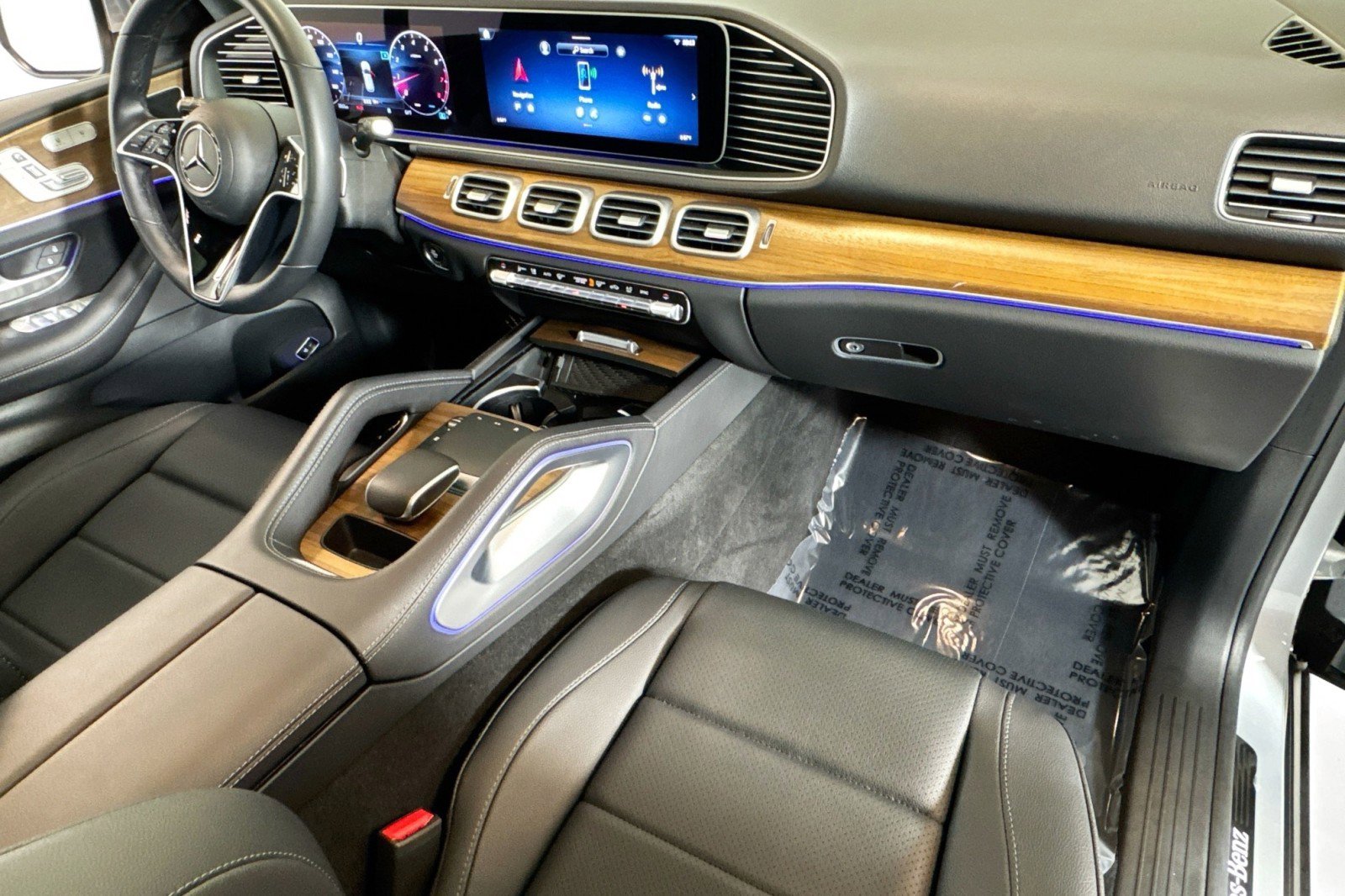 Certified 2025 Mercedes-Benz GLE 350 4MATIC w/ Winter Package image 28