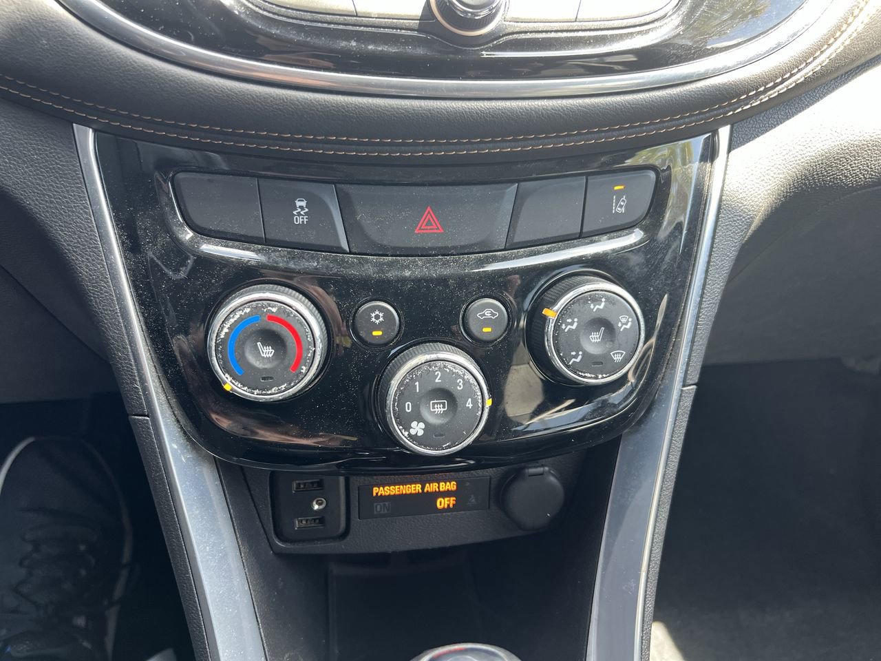Used 2020 Chevrolet Trax Premier image 29