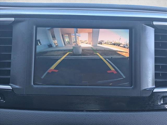 Used 2022 Chrysler Voyager LX image 13