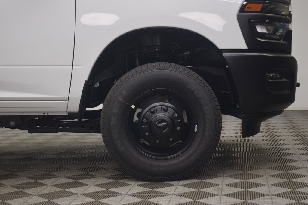 New 2026 RAM 3500 Tradesman AWD/4WD image 10