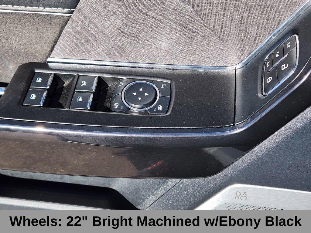 Used 2023 Ford F150 Lightning Platinum image 9