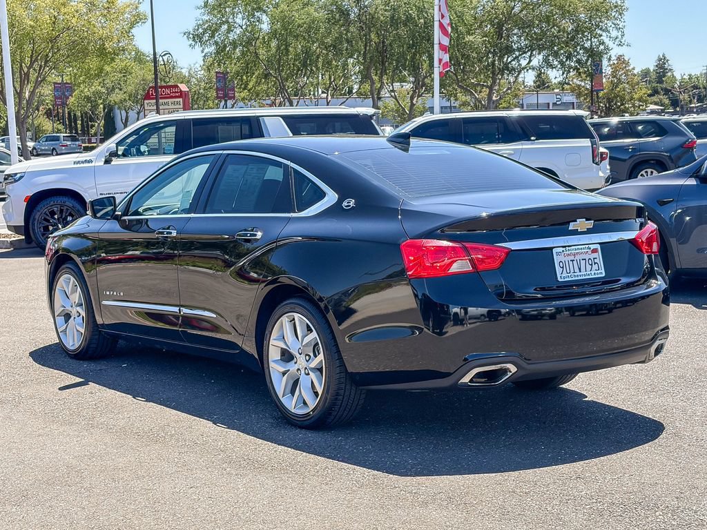 Used 2017 Chevrolet Impala Premier FWD image 2
