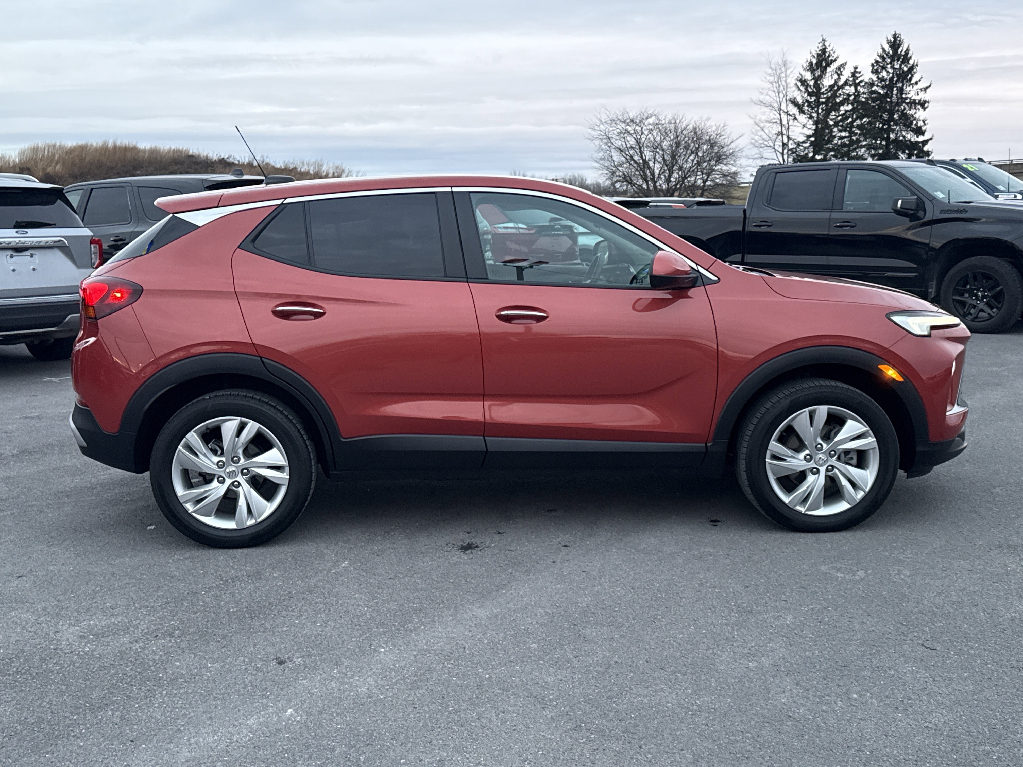 Used 2024 Buick Encore GX Preferred image 7