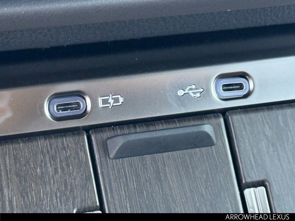 Used 2026 Lexus GX 550 w/ Accessory Package (31) AWD/4WD image 21