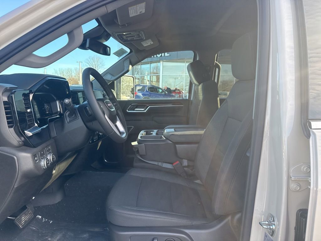 New 2026 GMC Sierra 2500 SLE w/ SLE Value Package; image 9