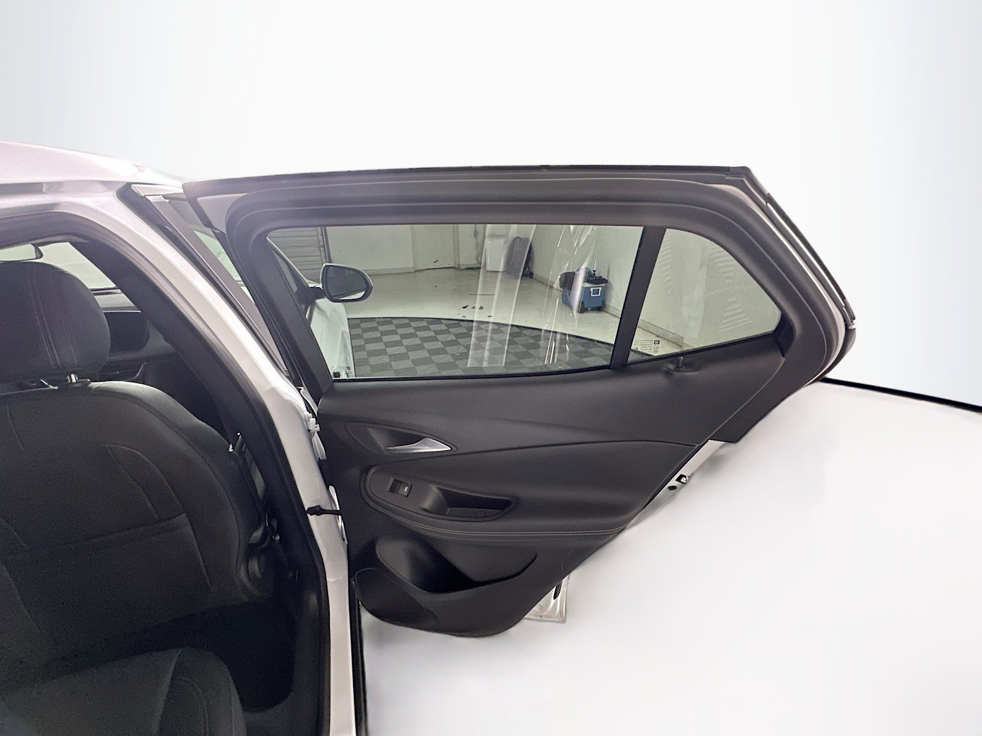 Used 2025 Buick Encore GX Preferred image 29