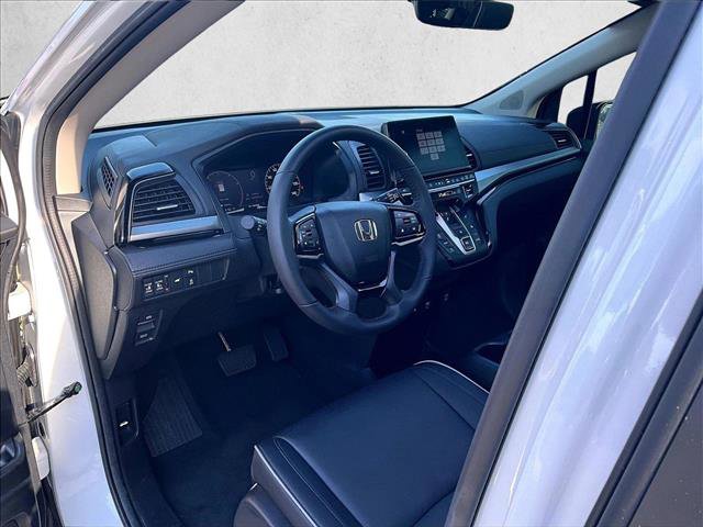 Used 2025 Honda Odyssey Touring image 14