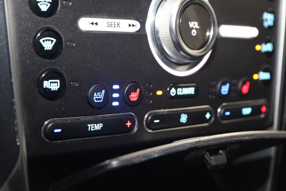 Used 2018 Ford Explorer Sport w/ Equipment Group 401A AWD/4WD image 8