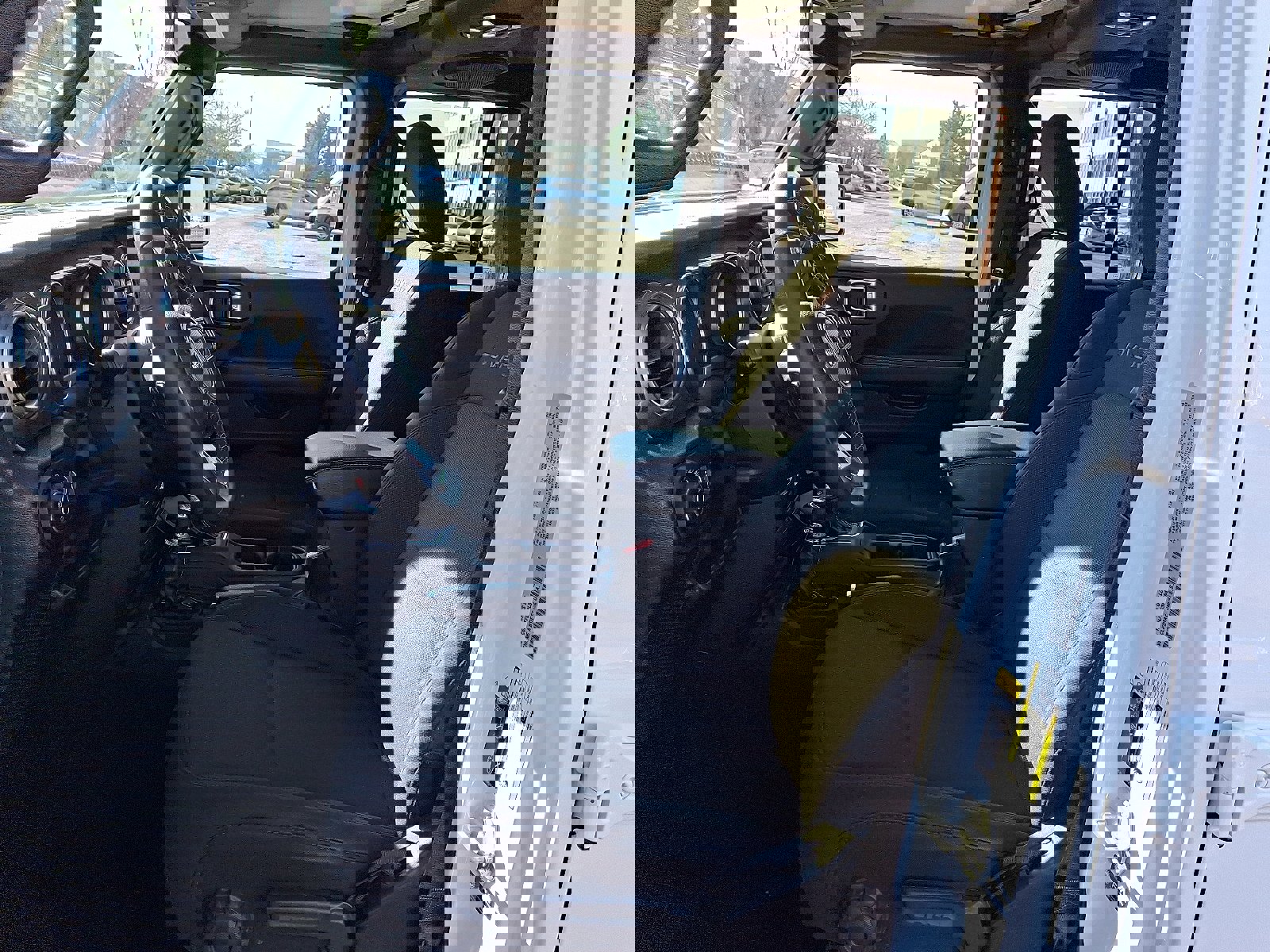 Used 2023 Jeep Gladiator Overland image 13