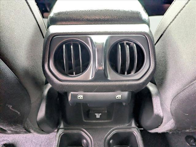 Used 2018 Jeep Wrangler Unlimited Rubicon AWD/4WD image 17