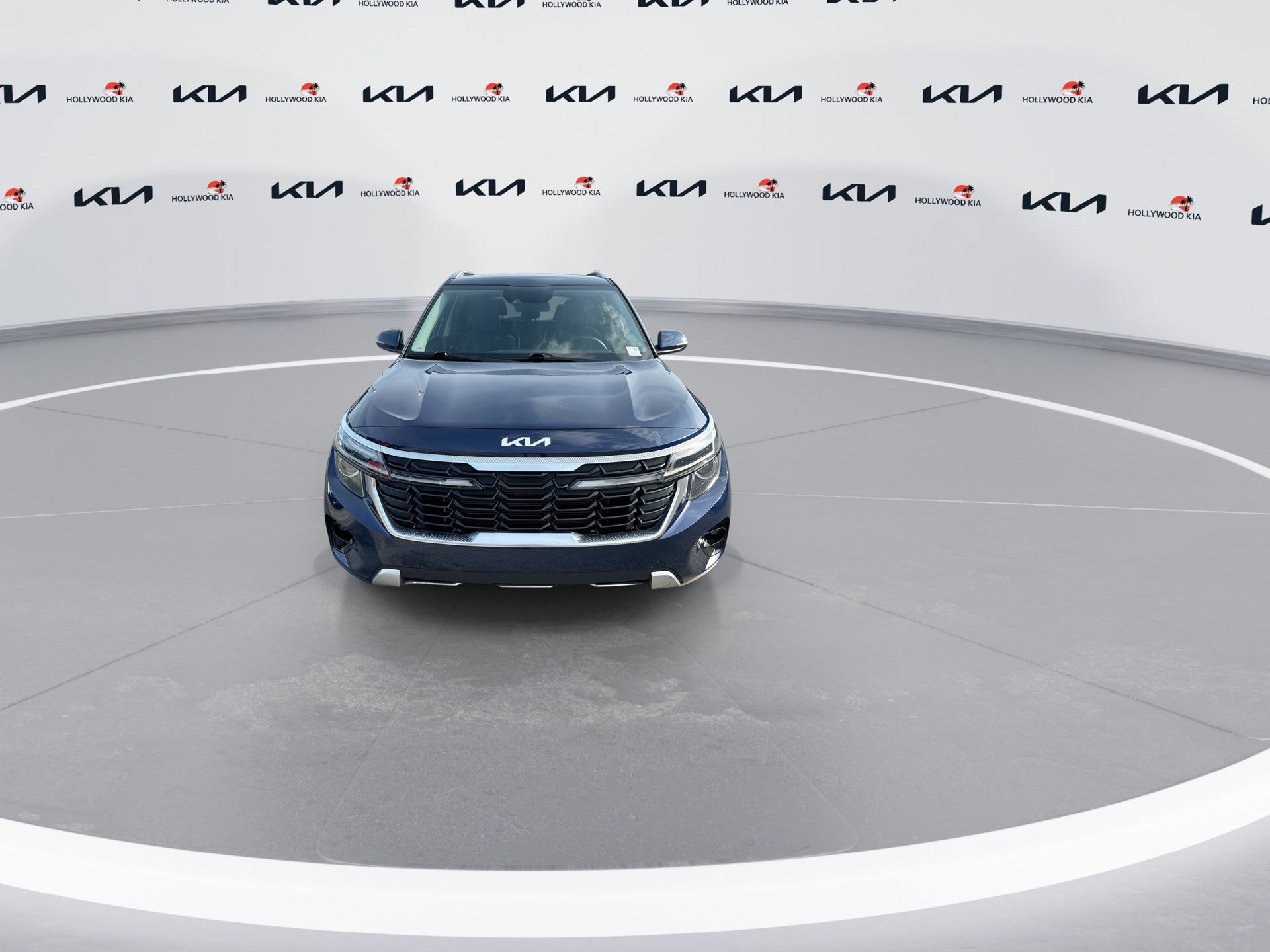 Certified 2024 Kia Seltos EX FWD image 3