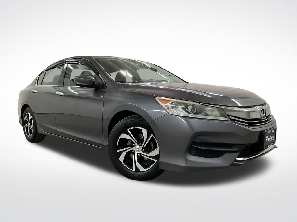 Used 2017 Honda Accord LX image 4