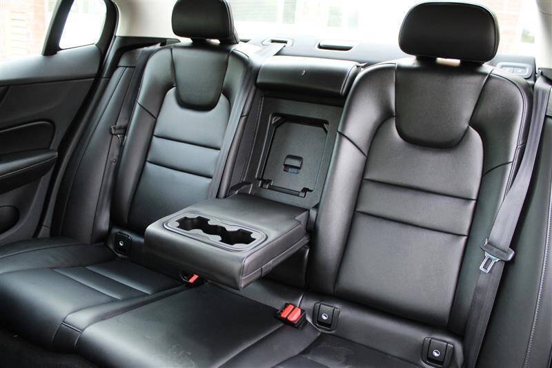Used 2021 Volvo S60 T5 Momentum FWD image 25
