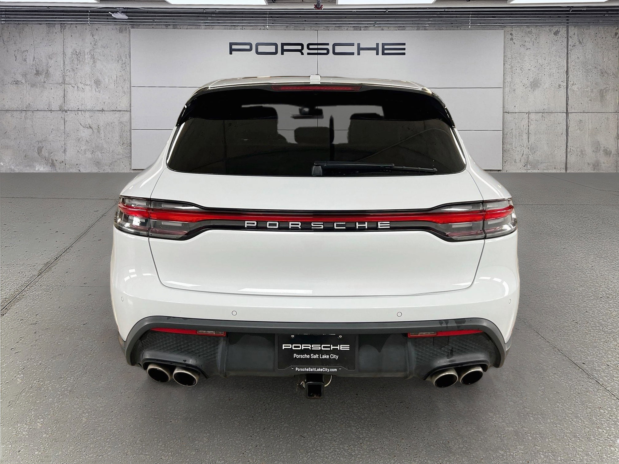 Certified 2023 Porsche Macan S AWD/4WD image 10