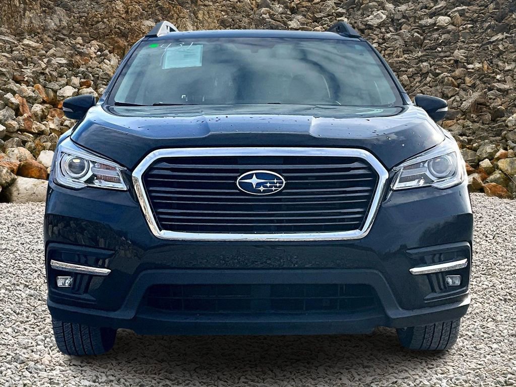 Used 2022 Subaru Ascent Limited image 3