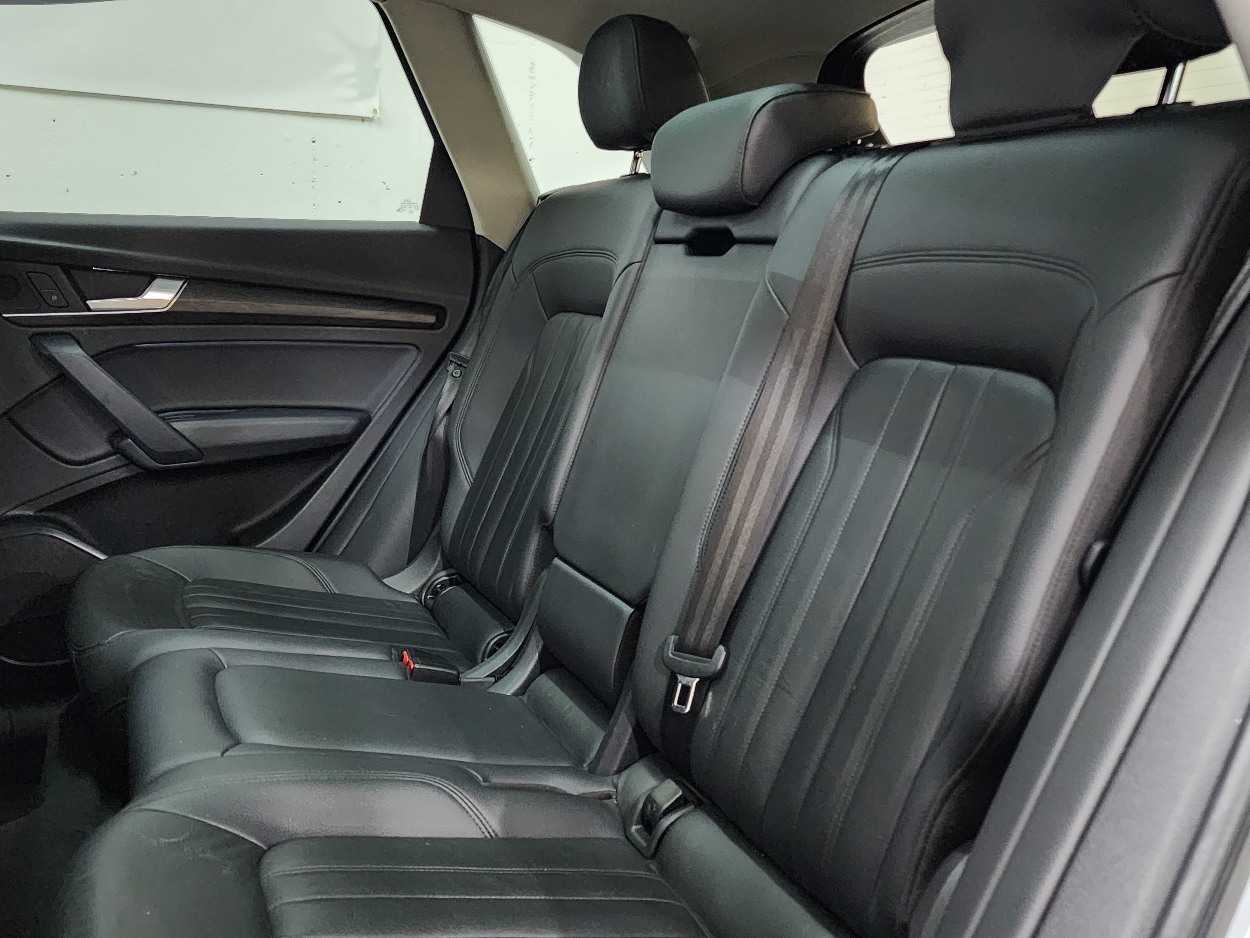 Used 2020 Audi Q5 2.0T Premium w/ Convenience Package AWD/4WD image 18