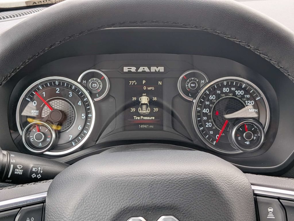 Used 2025 RAM 1500 Big Horn AWD/4WD image 23