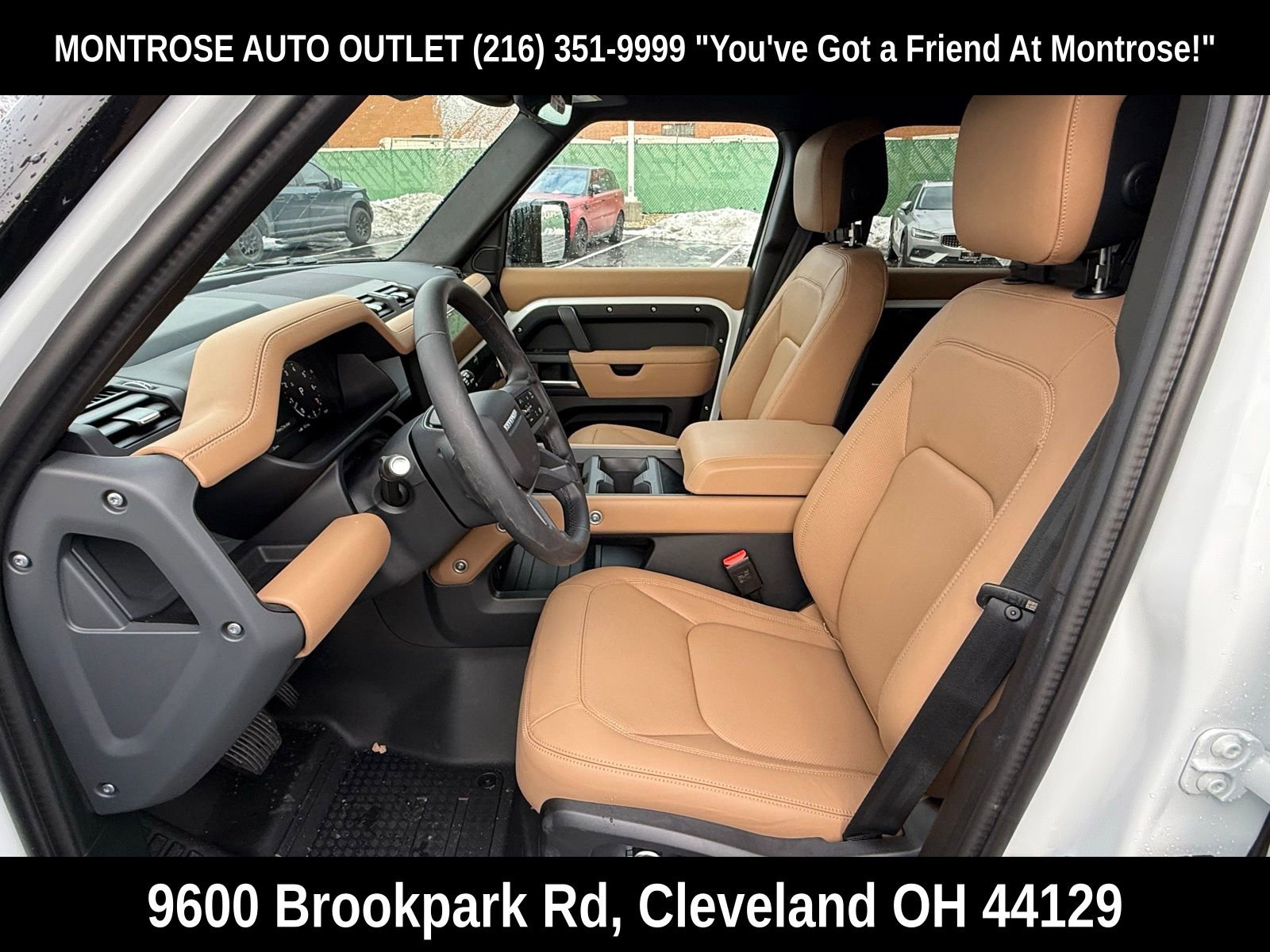 New 2026 Land Rover Defender 130 X-Dynamic SE image 12