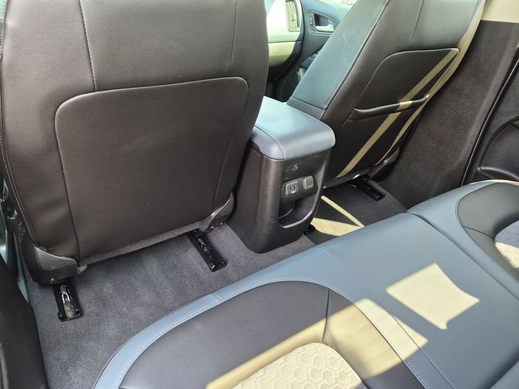 Used 2022 Chevrolet Colorado Z71 AWD/4WD image 21