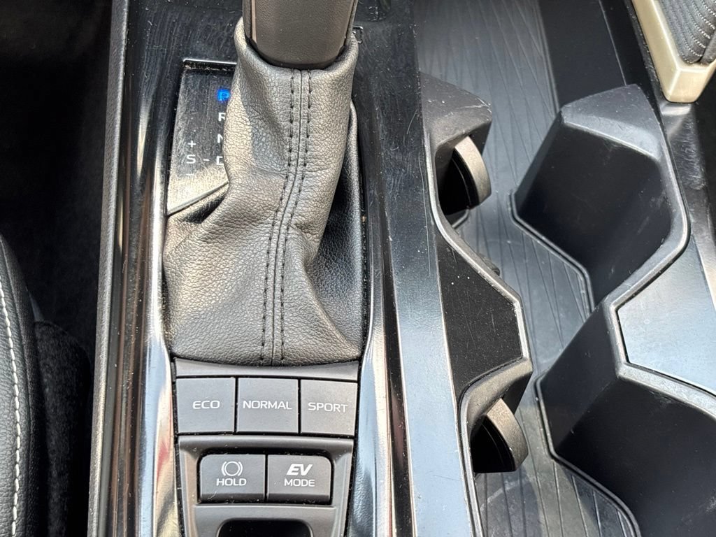 Used 2025 Toyota Camry SE FWD image 15