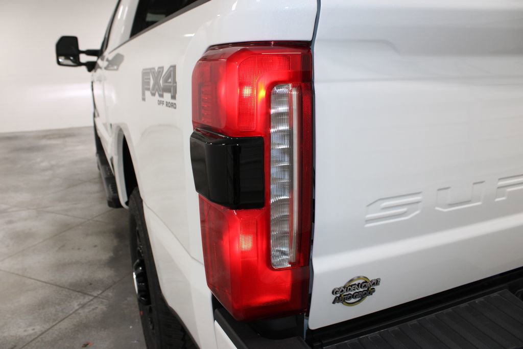 New 2026 Ford F250 Lariat w/ Black Appearance Package AWD/4WD image 30