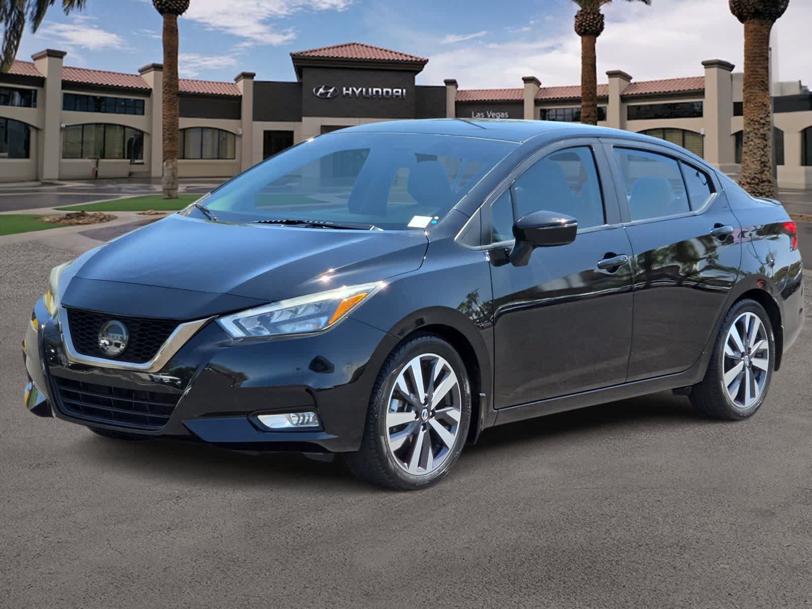 Used 2020 Nissan Versa SR FWD image 5