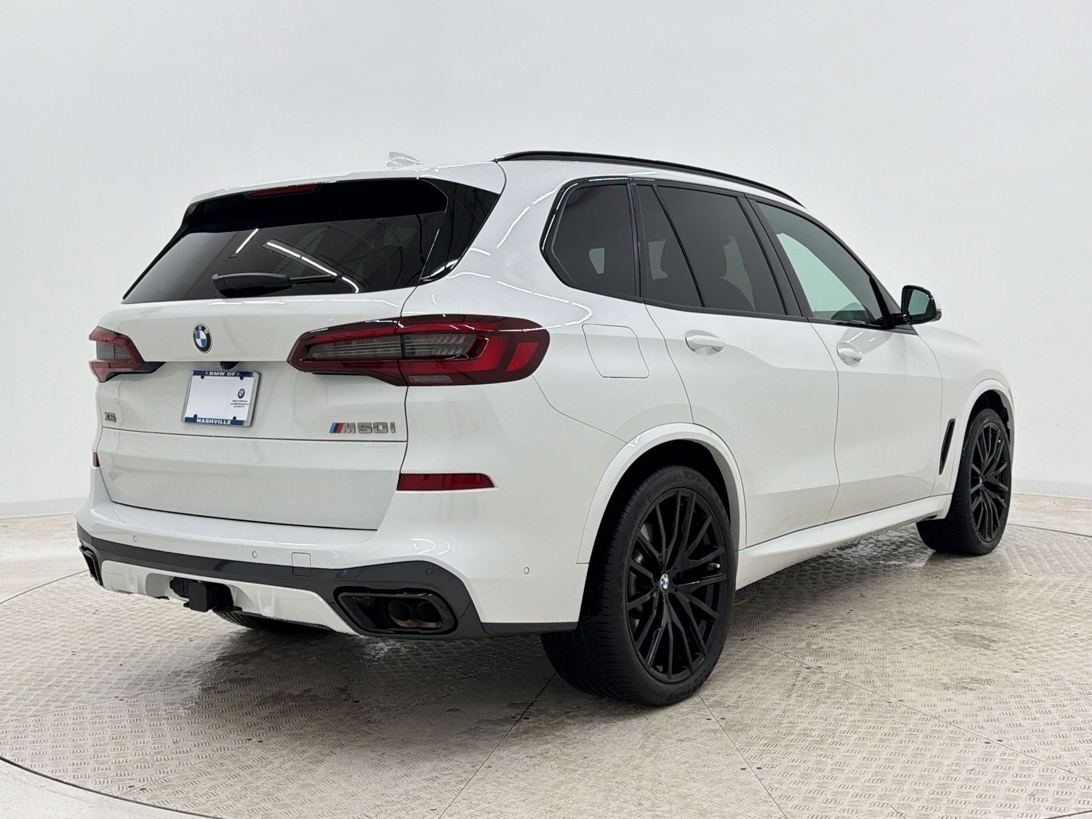 Used 2022 BMW X5 M50i w/ Executive Package AWD/4WD image 9