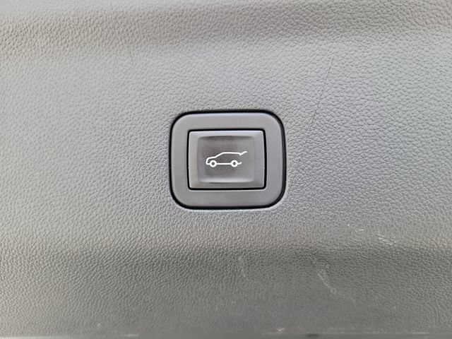 Certified 2025 Chevrolet Suburban Z71 AWD/4WD image 13