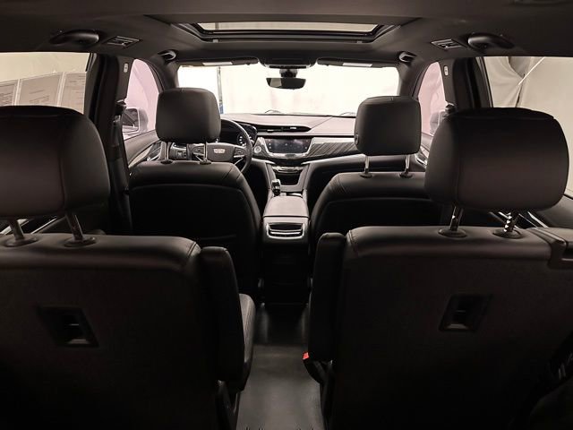 Used 2020 Cadillac XT6 Premium Luxury AWD/4WD image 24