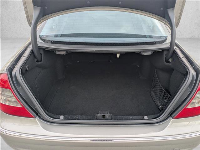 Used 2009 Mercedes-Benz E 350 Sedan image 6