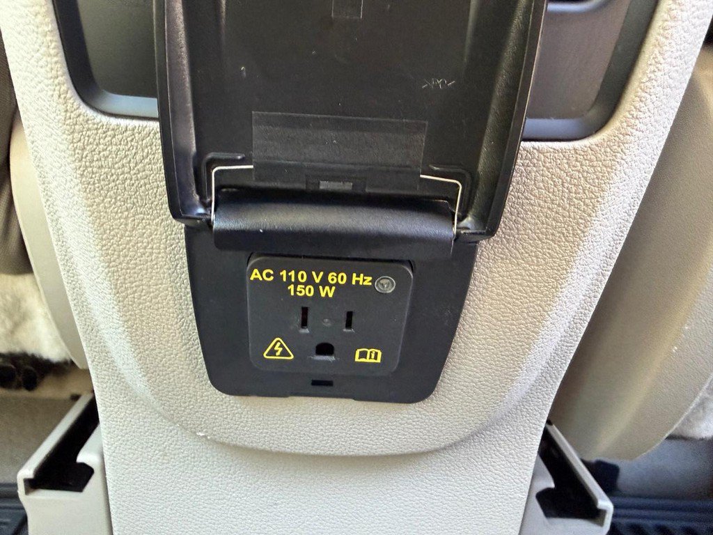 Used 2016 Ford C-MAX SE w/ Interior Protection Package FWD image 35