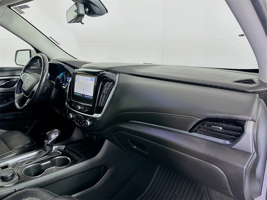 Used 2021 Chevrolet Traverse RS image 31