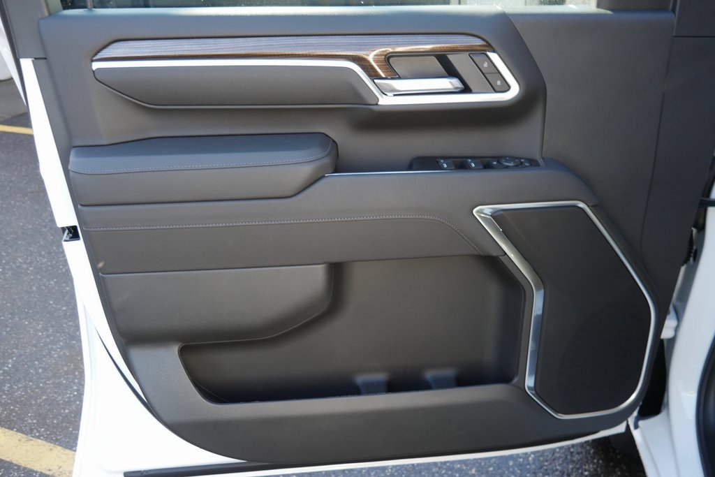 New 2026 Chevrolet Silverado 2500 LT w/ Snow Plow Prep/Camper Package image 28