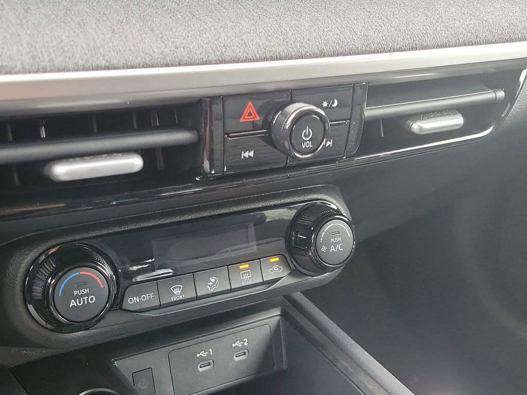 New 2026 Nissan Kicks SV image 29