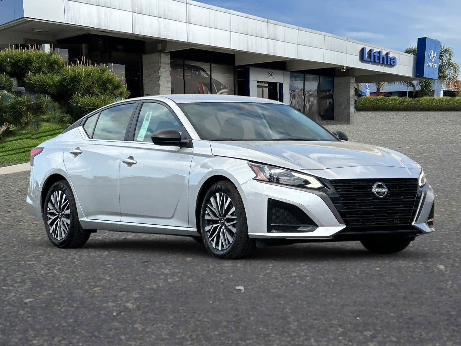 Used 2026 Nissan Altima 2.5 SV FWD image 10