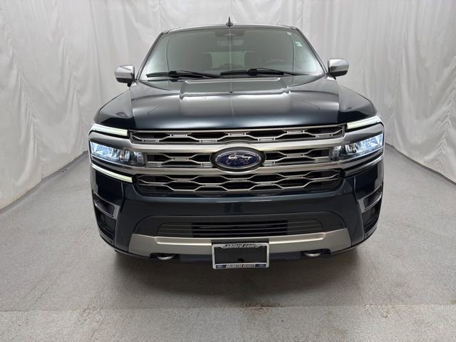 Used 2023 Ford Expedition Platinum video 3