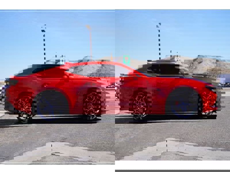 Used 2020 Chevrolet Camaro LT w/ RS Package image 4