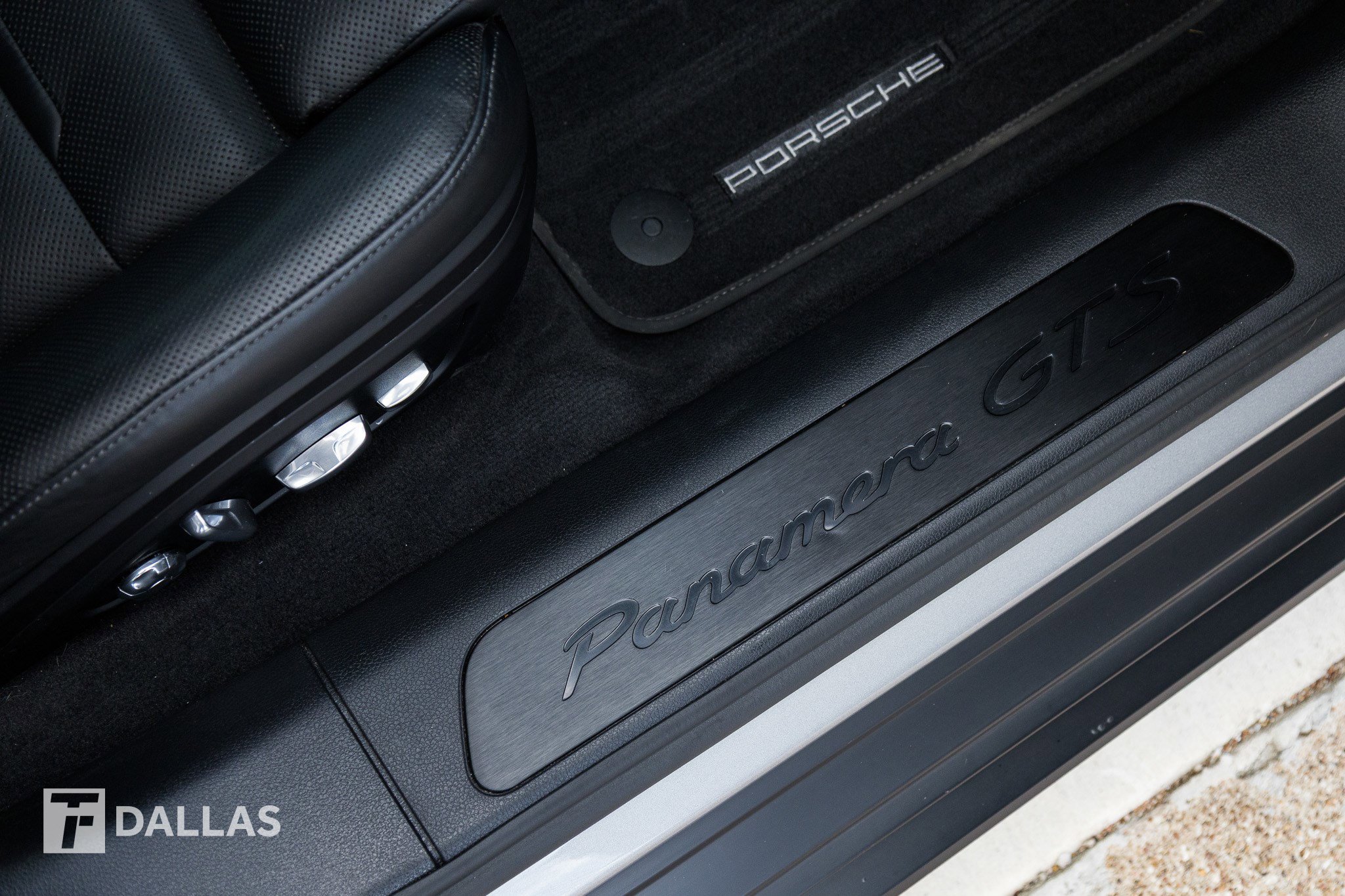 Used 2020 Porsche Panamera GTS image 34