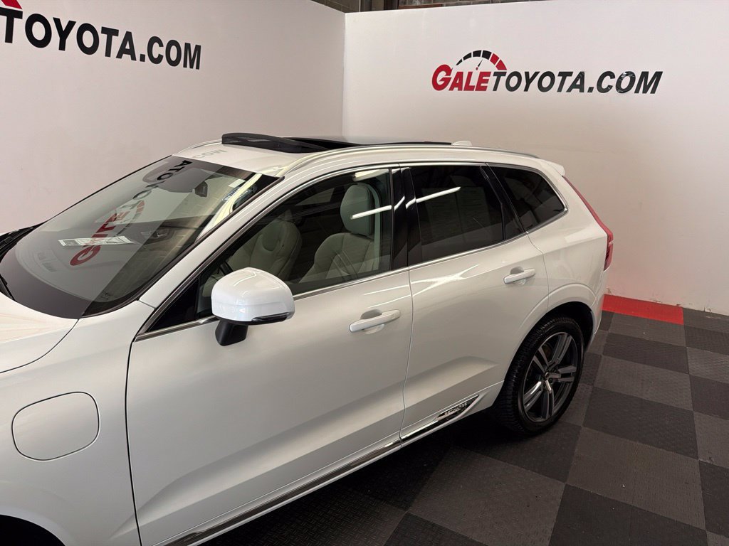 Used 2021 Volvo XC60 T8 Inscription Expression w/ Protection Package Premier AWD/4WD image 8