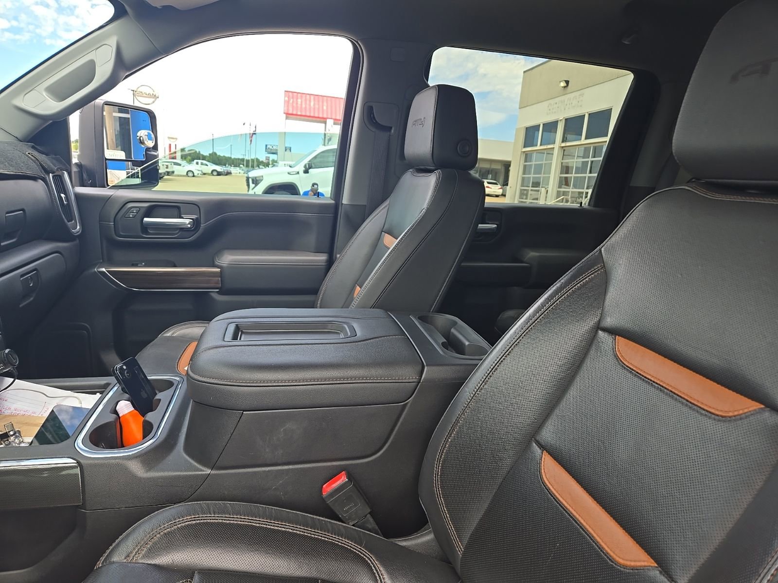 Used 2021 Chevrolet Silverado 2500 LT w/ Texas Edition AWD/4WD image 21