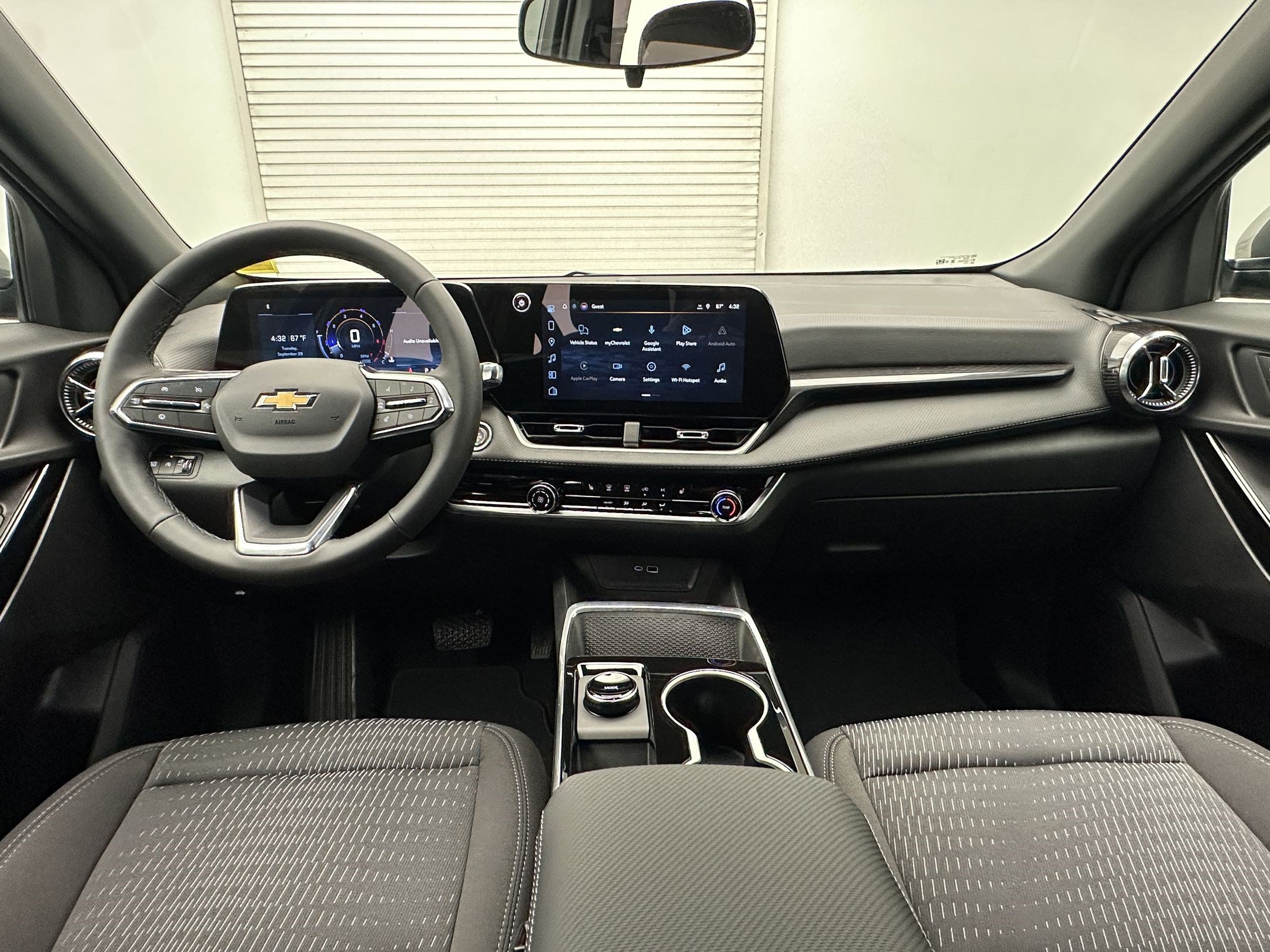 New 2027 Chevrolet Equinox LT AWD/4WD image 17