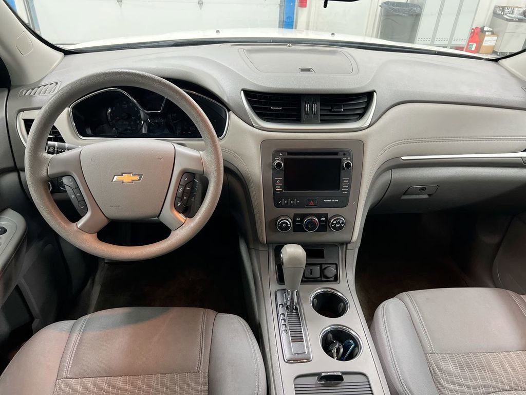 Used 2015 Chevrolet Traverse LS image 10