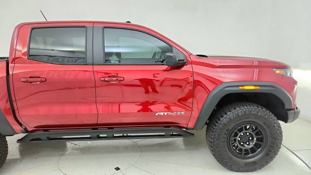 Used 2024 GMC Canyon AT4X w/ AT4X AEV Edition AWD/4WD image 3