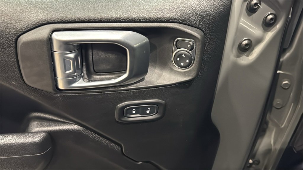 Used 2022 Jeep Wrangler Unlimited Sport image 22