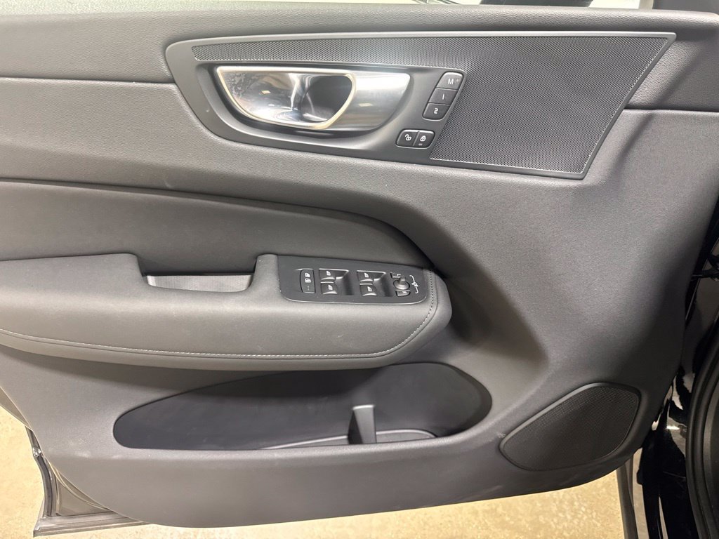 Certified 2026 Volvo XC60 B5 Plus AWD/4WD image 17