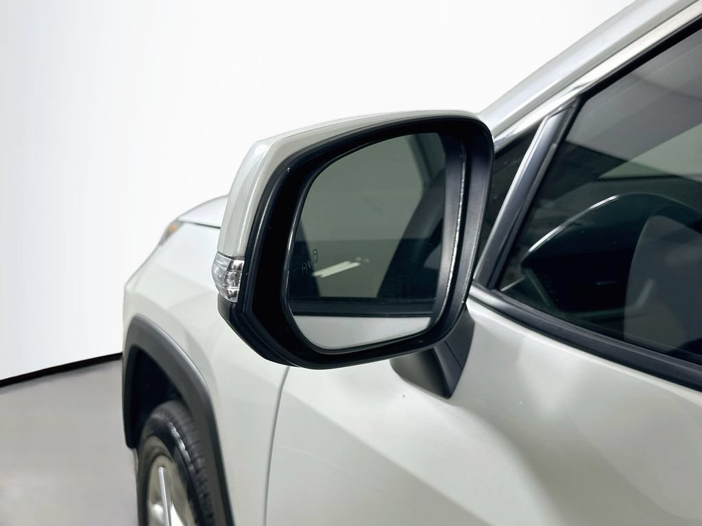Used 2021 Toyota RAV4 XLE Premium FWD image 32