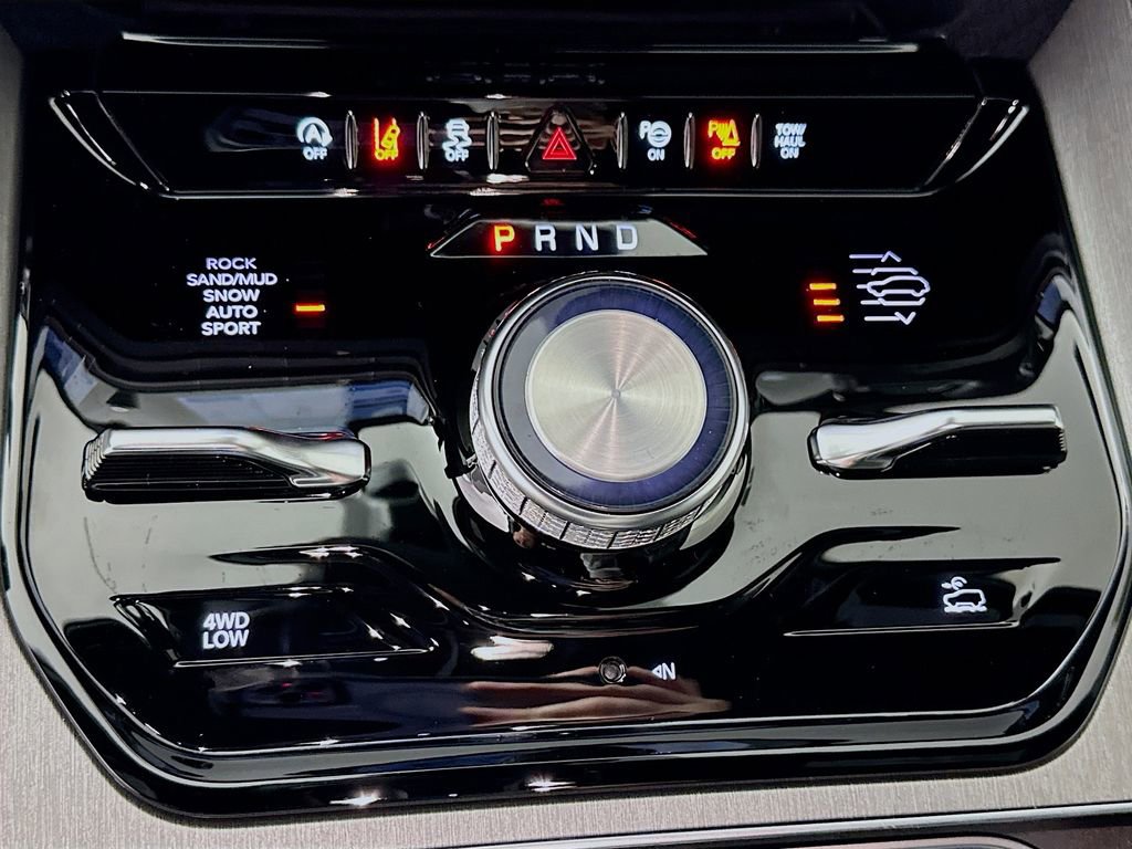 New 2026 Jeep Grand Wagoneer 4WD w/ Quick Order Packge 29V Upland image 22